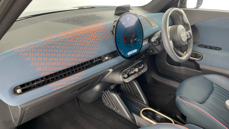 MINI Aceman 160kW SE Classic 54kWh 5dr Auto Electric Hatchback